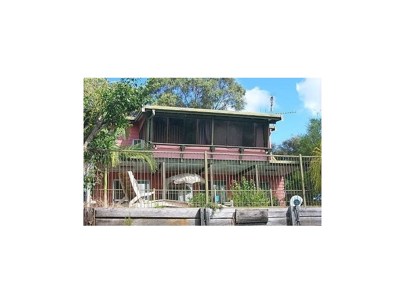 26 The Esplanade, Karragarra Island QLD 4184