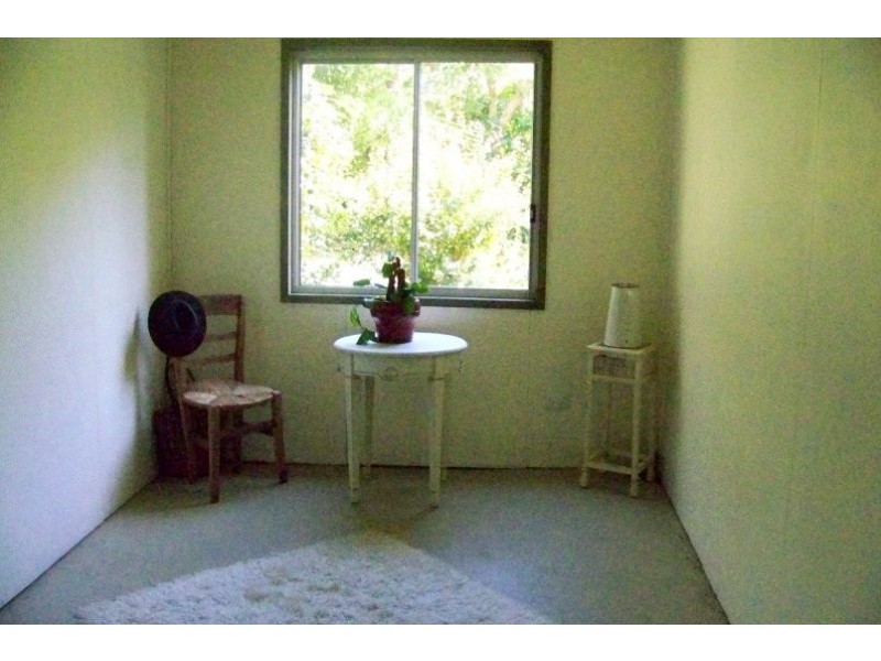 7-9 PINE AV, Lamb Island QLD 4184