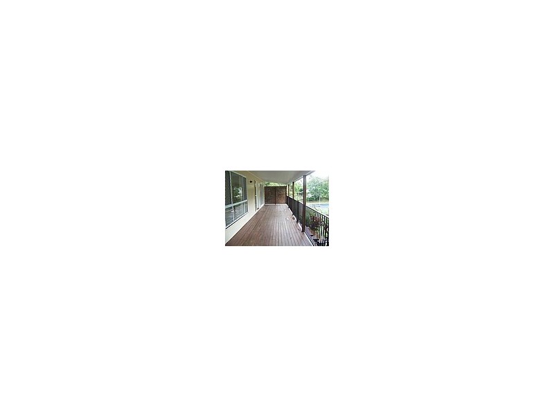 2 MORWONG STREET, Macleay Island QLD 4184