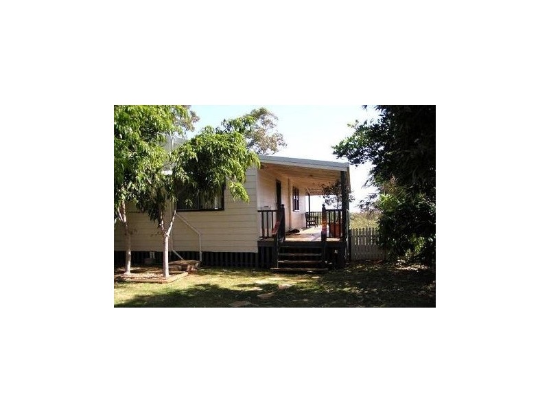 60 Treasure Island Avenue, Karragarra Island QLD 4184