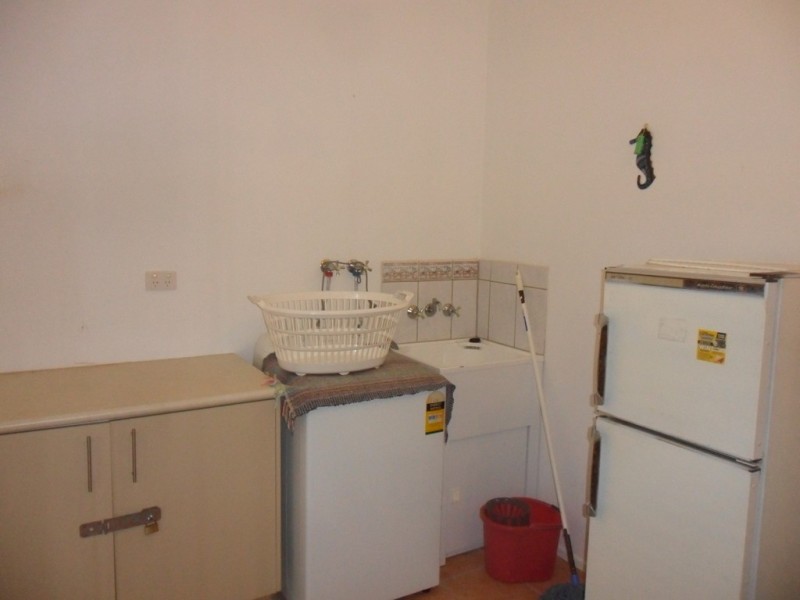 19 Oomool Street, Macleay Island QLD 4184