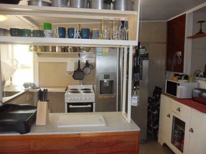 47 High Central Road, Macleay Island QLD 4184