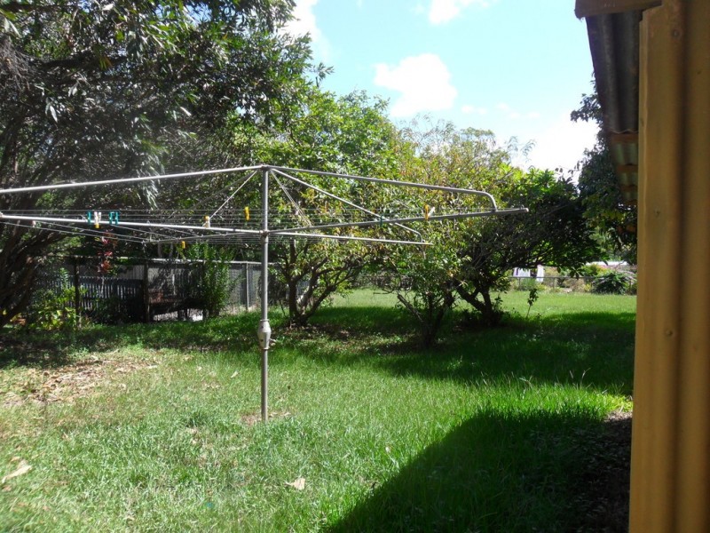 47 High Central Road, Macleay Island QLD 4184