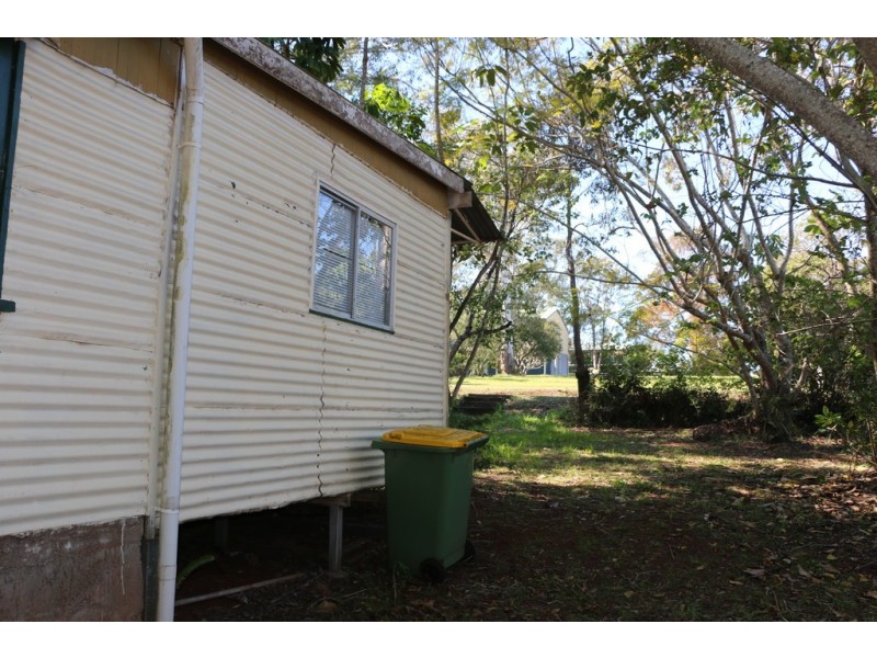 47 High Central Road, Macleay Island QLD 4184