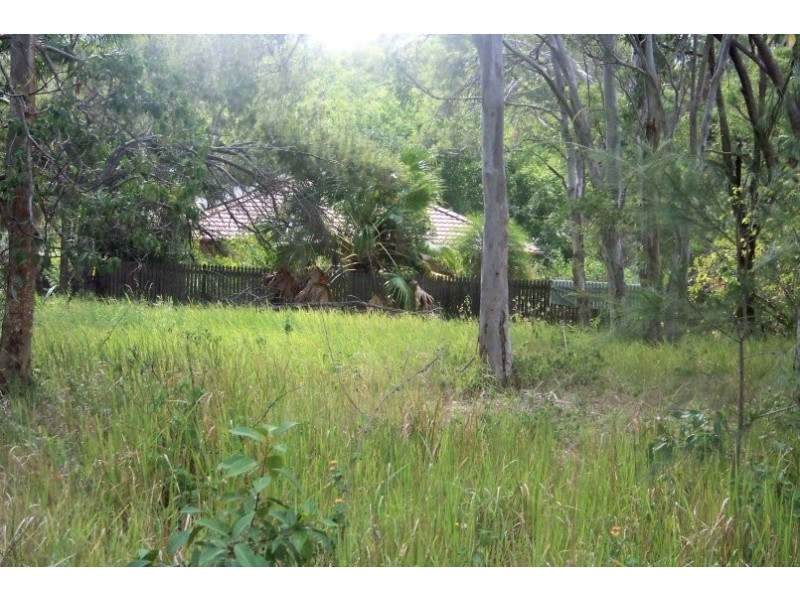 23 BRUCE ST, Lamb Island QLD 4184
