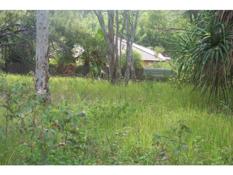 23 BRUCE ST, Lamb Island QLD 4184