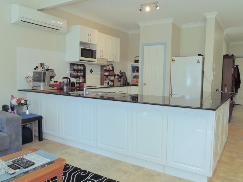 9 Citron Street, Macleay Island QLD 4184