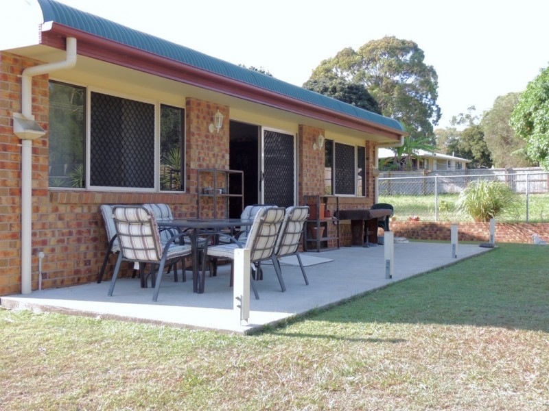 9 Citron Street, Macleay Island QLD 4184