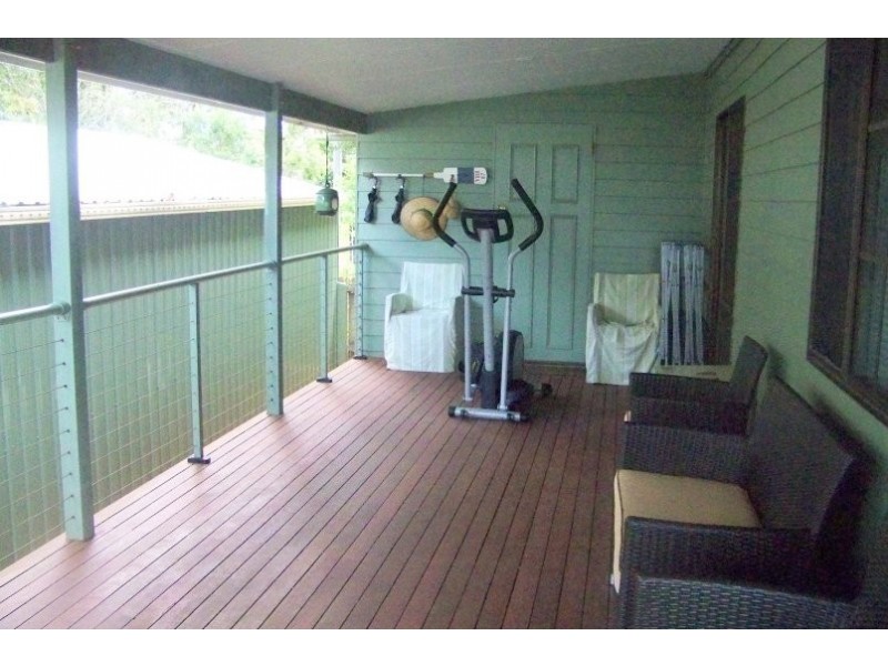 52 TINA AV, Lamb Island QLD 4184