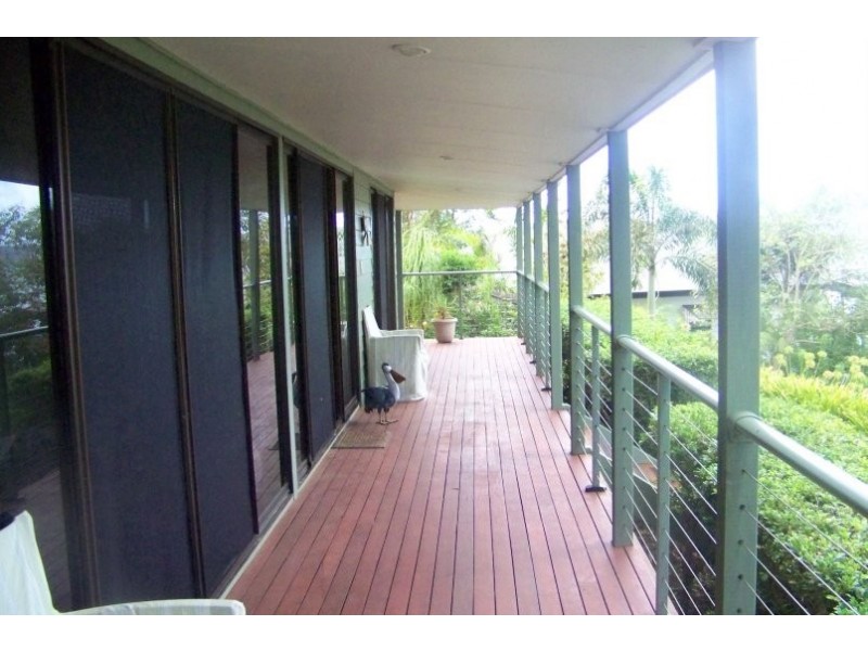 52 TINA AV, Lamb Island QLD 4184