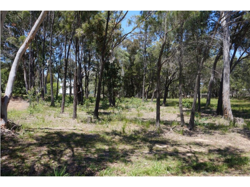 30 Florence Street, Macleay Island QLD 4184