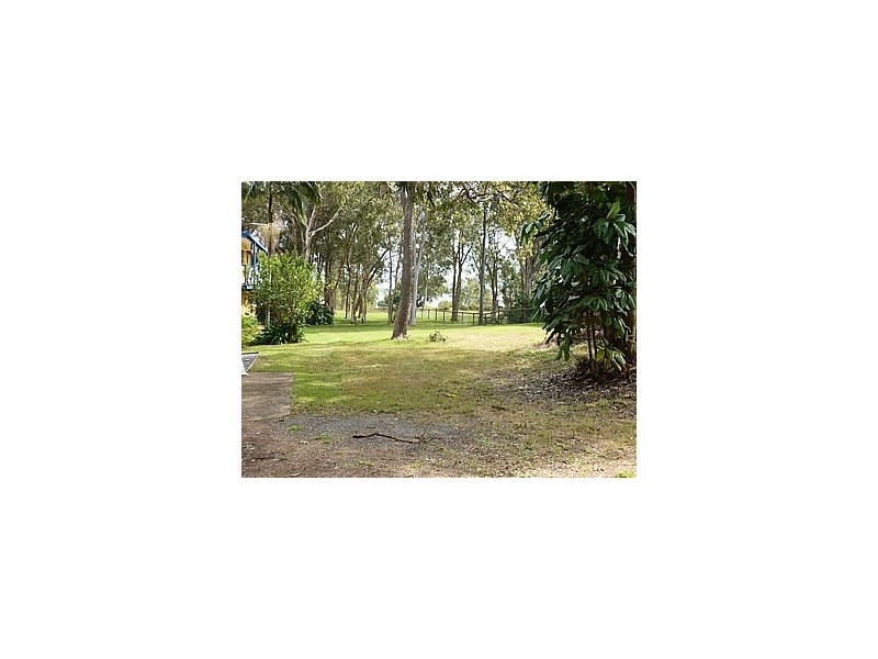 41 ATTUNGA STREET, Macleay Island QLD 4184