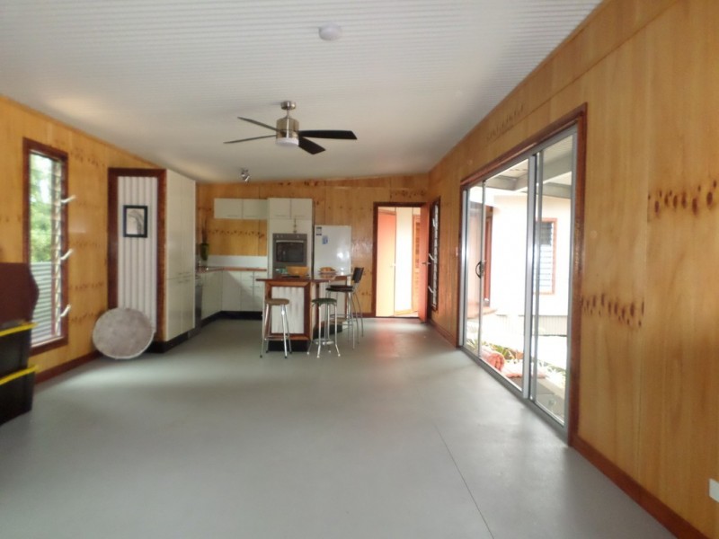 11 KEVIN STREET, Macleay Island QLD 4184