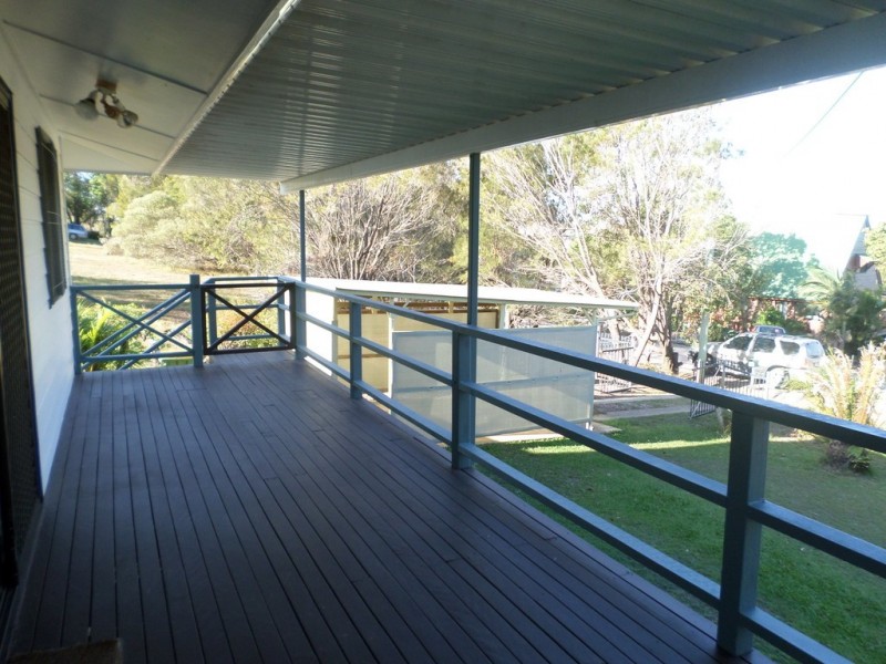 3 ASHTON STREET, Macleay Island QLD 4184
