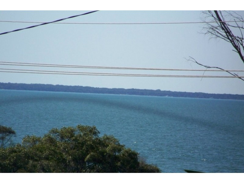 2-4 SHELLY CRES, Lamb Island QLD 4184