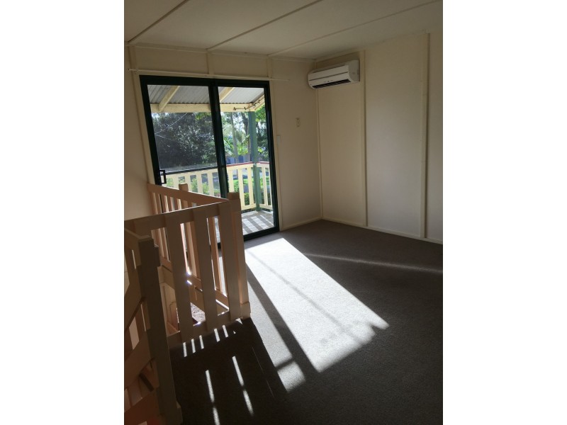 34 Coondooroopa, Macleay Island QLD 4184