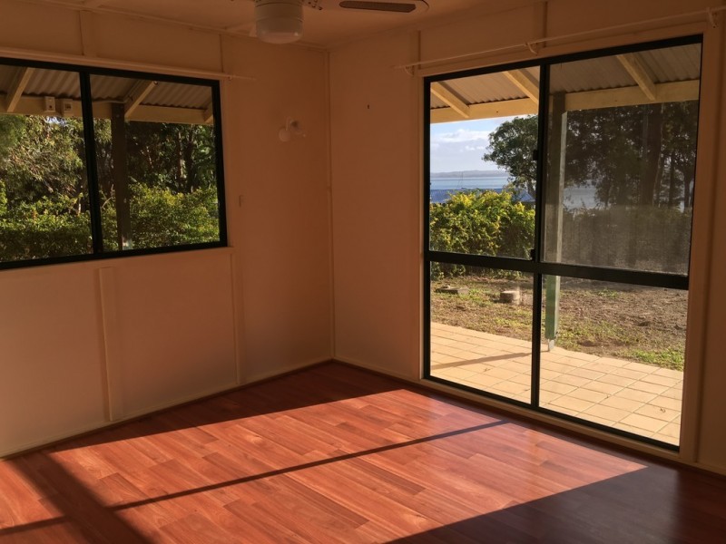 34 Coondooroopa, Macleay Island QLD 4184