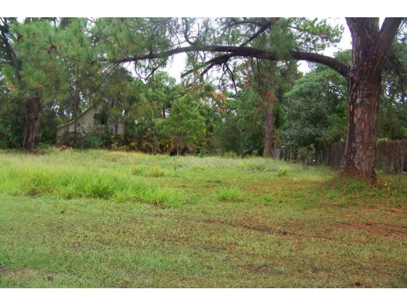 25 LEONIE CRES, Lamb Island QLD 4184