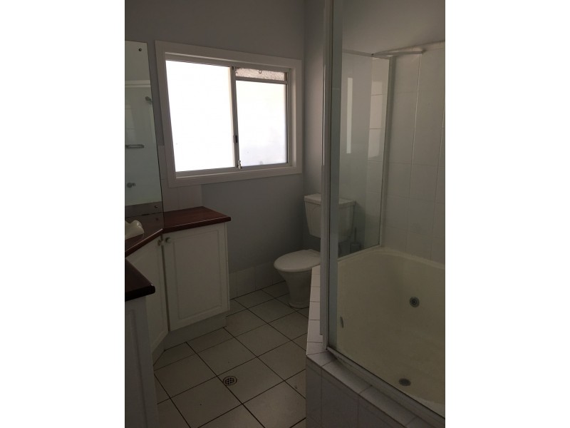 69 Coondooroopa, Macleay Island QLD 4184