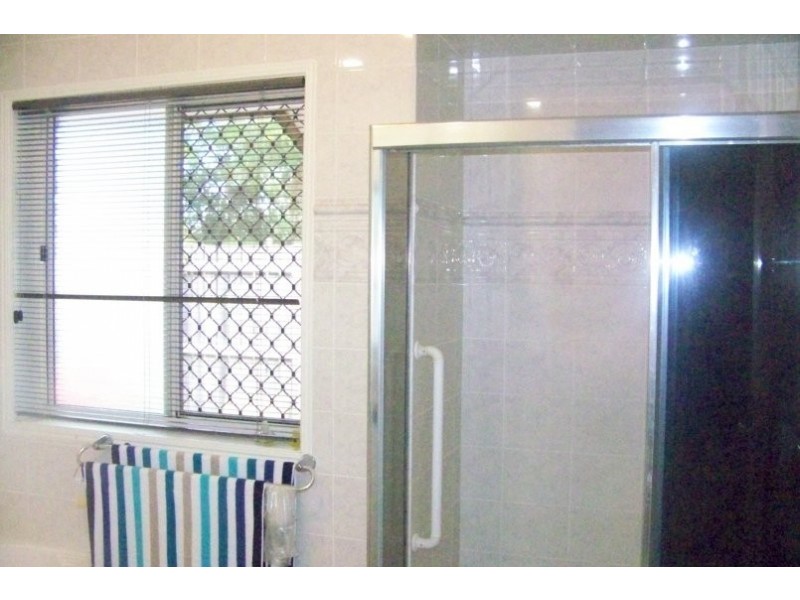 27-35 LOVELL PDE, Lamb Island QLD 4184