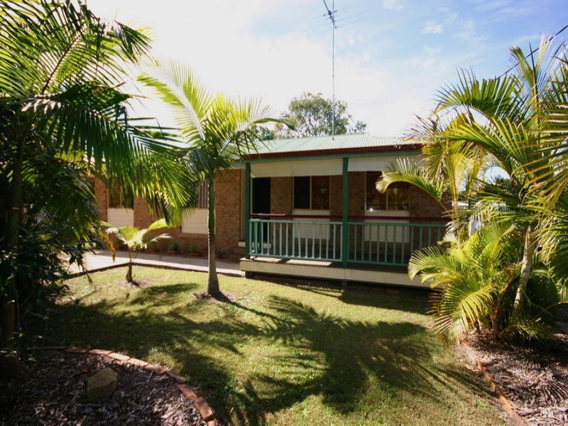 6 COWES STREET, Macleay Island QLD 4184