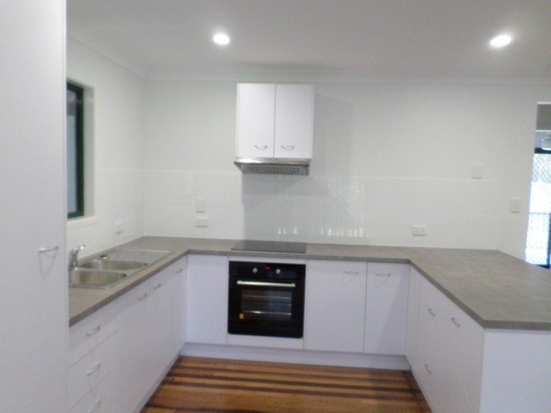 13 DERWENT STREET, Macleay Island QLD 4184