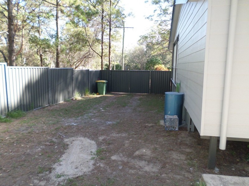 13 DERWENT STREET, Macleay Island QLD 4184