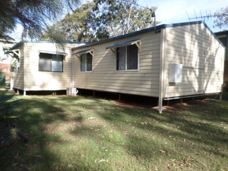 25 COLUMBIA STREET, Macleay Island QLD 4184