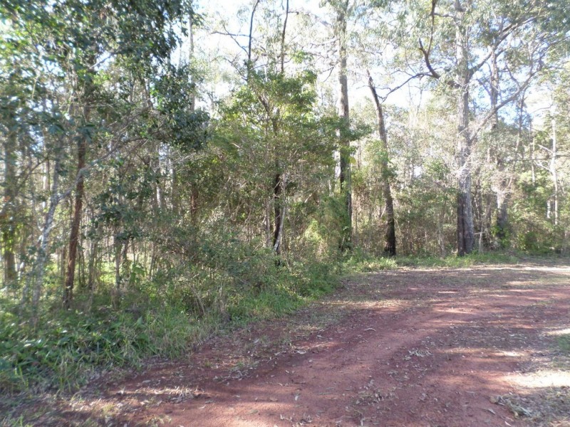25 COLUMBIA STREET, Macleay Island QLD 4184