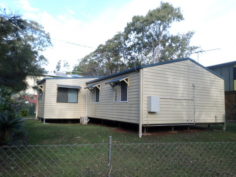 25 COLUMBIA STREET, Macleay Island QLD 4184
