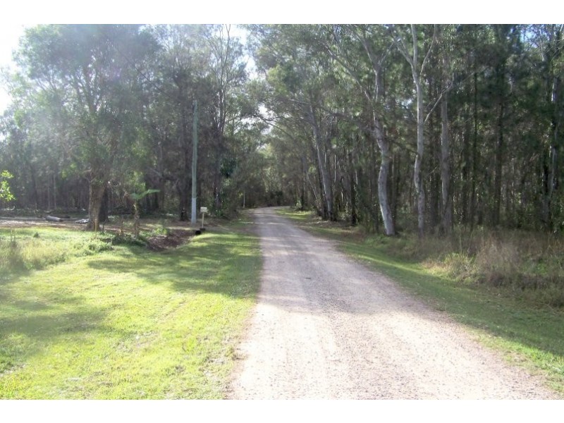 37 PERULPA DR, Lamb Island QLD 4184