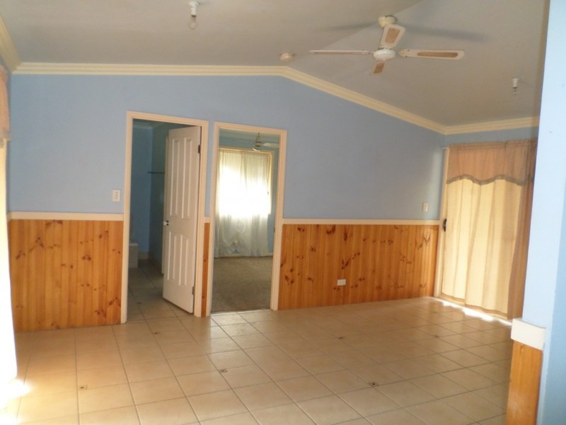 15 WIRRALEE STREET, Macleay Island QLD 4184