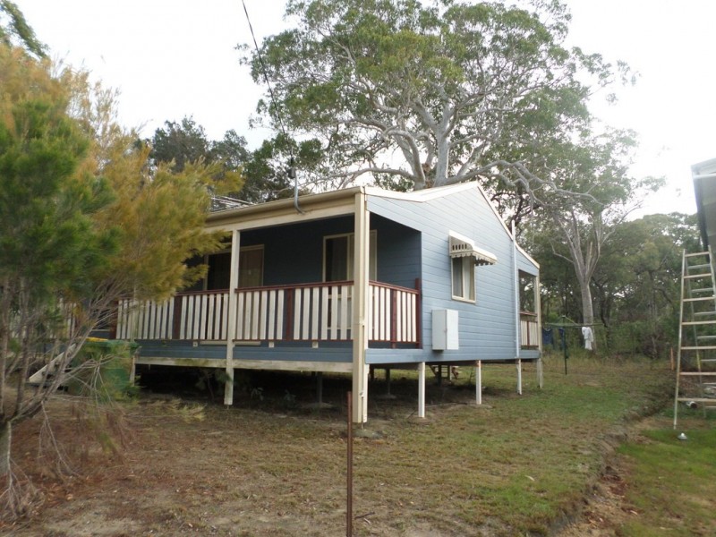 15 WIRRALEE STREET, Macleay Island QLD 4184