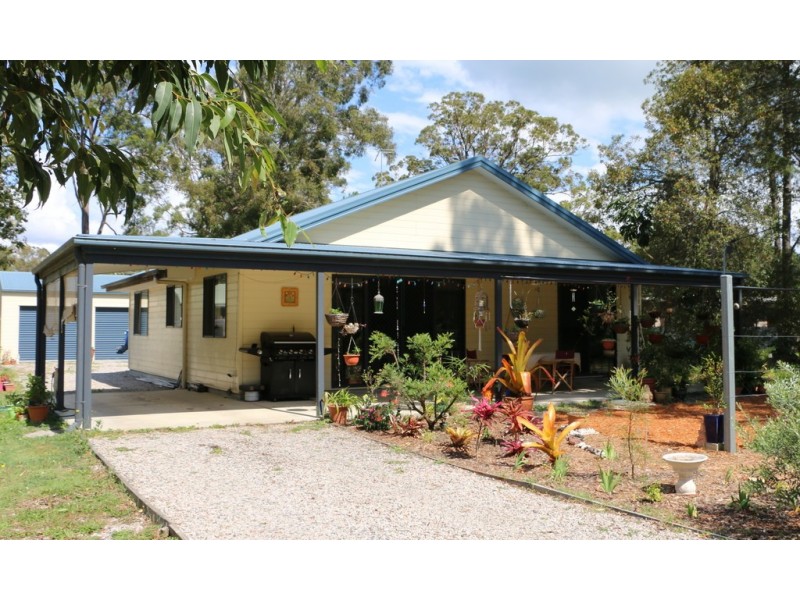 15 Kevin Street, Macleay Island QLD 4184