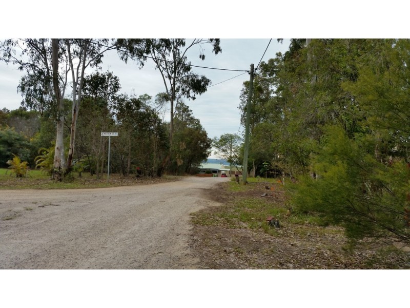 18 MAWSON STREET, Macleay Island QLD 4184