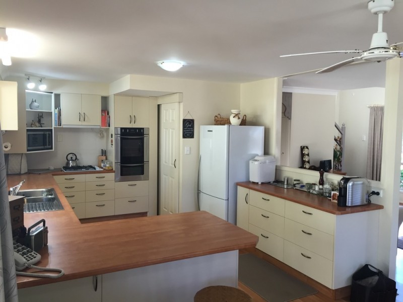 24 Orana Street, Macleay Island QLD 4184