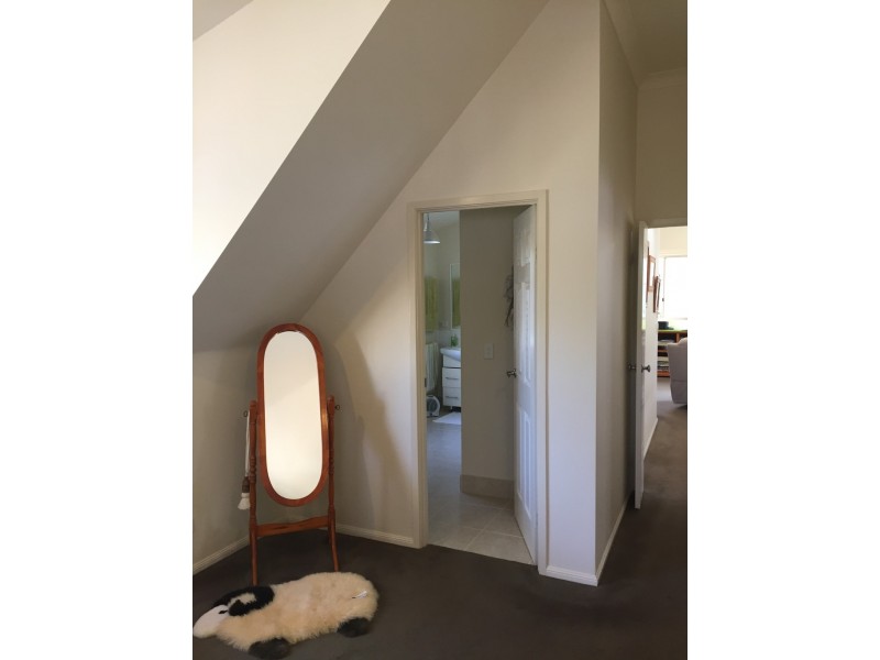 24 Orana Street, Macleay Island QLD 4184