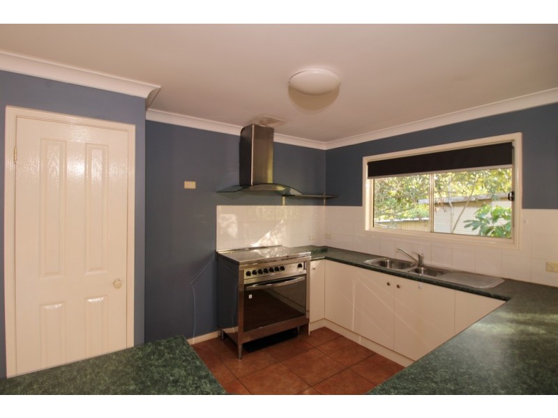 45 High Central Road, Macleay Island QLD 4184