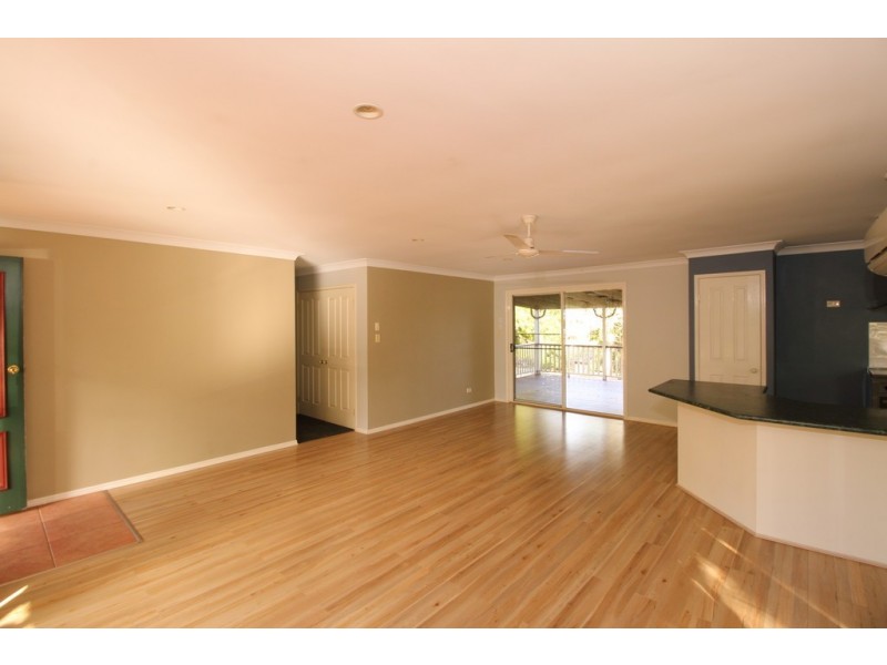 45 High Central Road, Macleay Island QLD 4184
