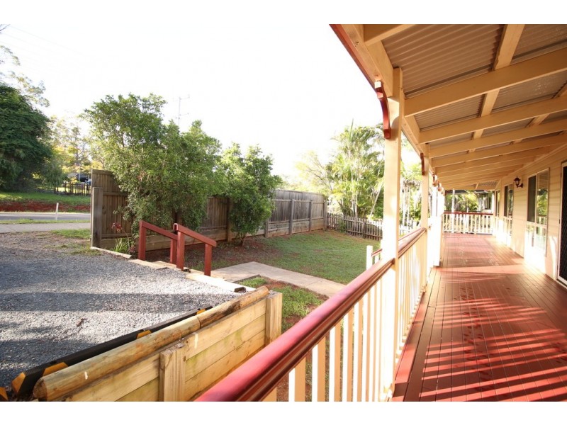 45 High Central Road, Macleay Island QLD 4184