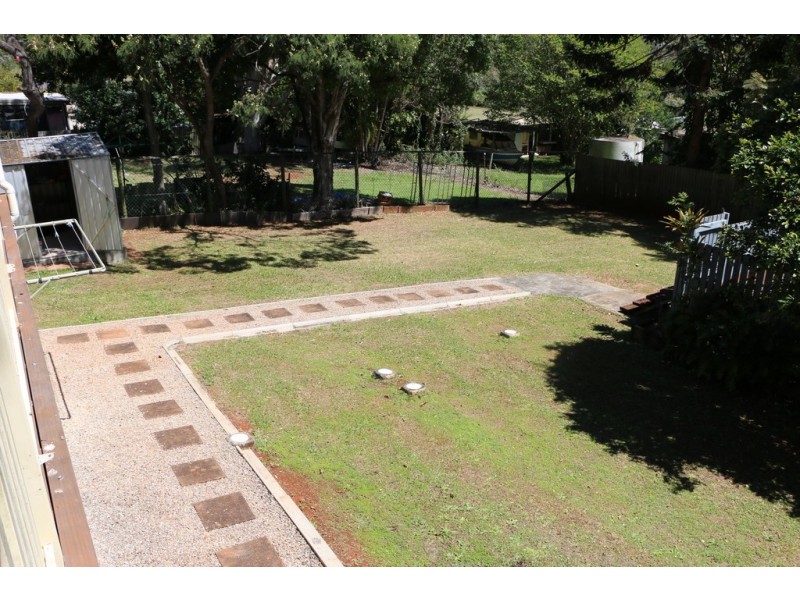 45 High Central Road, Macleay Island QLD 4184
