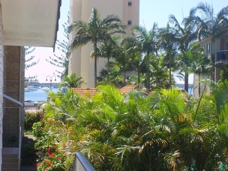 43 Back Street, Biggera Waters QLD 4216