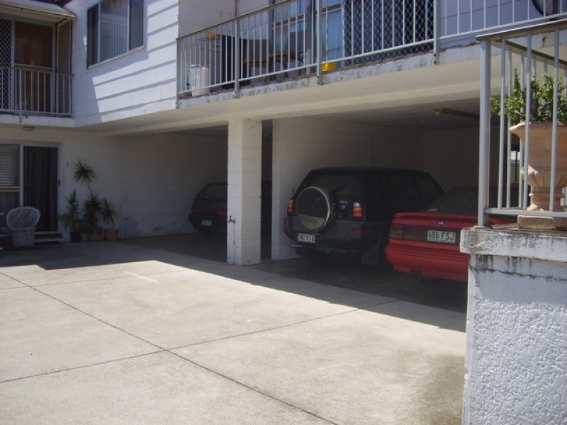 43 Back Street, Biggera Waters QLD 4216