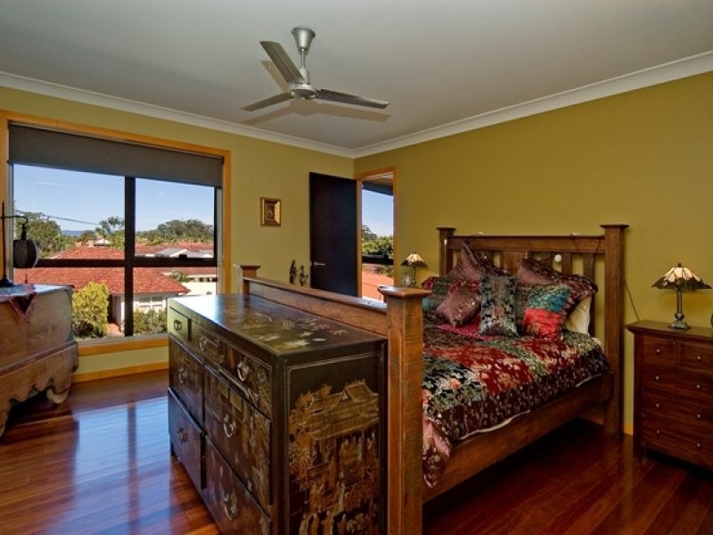 1 Elaine Street, Southport QLD 4215