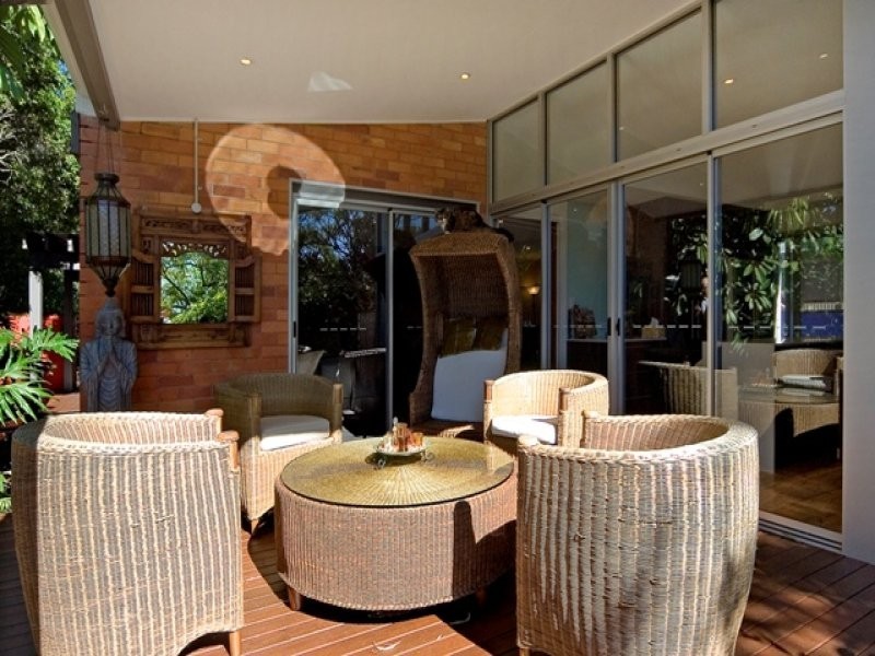 1 Elaine Street, Southport QLD 4215