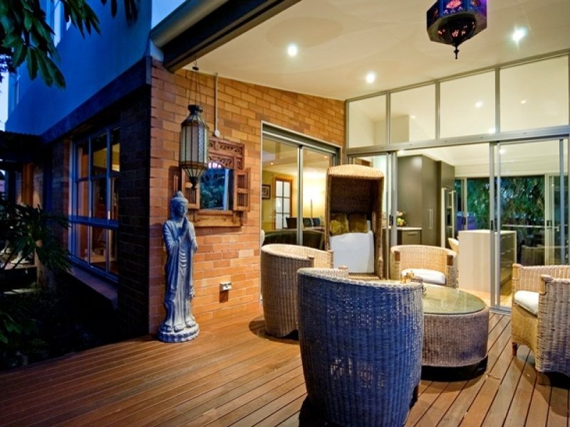 1 Elaine Street, Southport QLD 4215