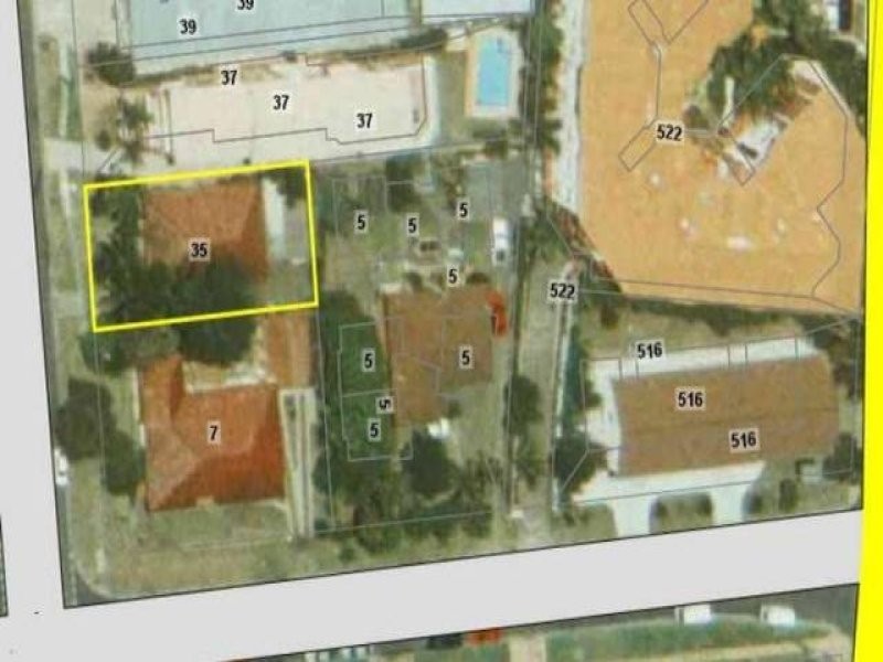 35 Back Street, Biggera Waters QLD 4216