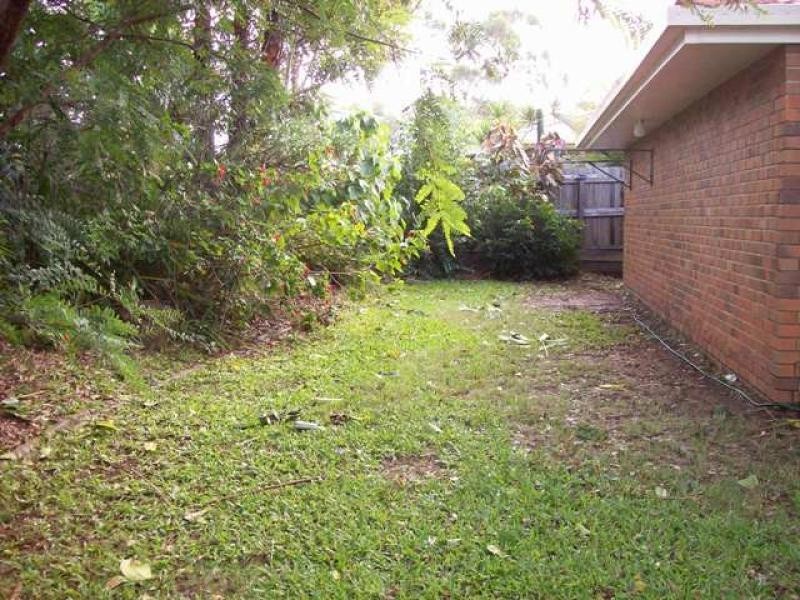 9 Robin Joy Close, Labrador QLD 4215