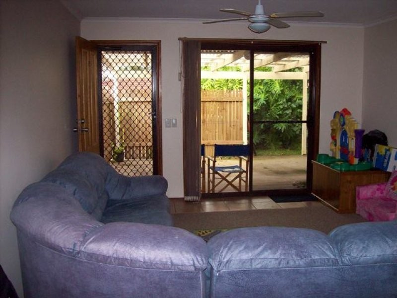 9 Robin Joy Close, Labrador QLD 4215