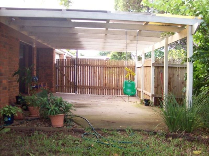 9 Robin Joy Close, Labrador QLD 4215